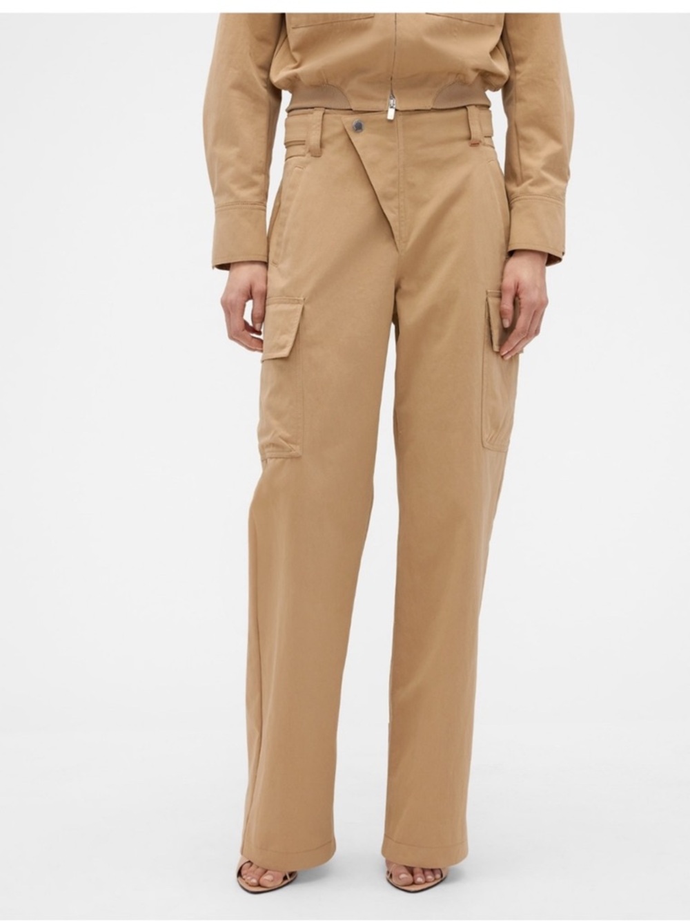 GAP x Victoria Beckham Wide-Leg Cargo Pants 4 - Picture 2 of 2